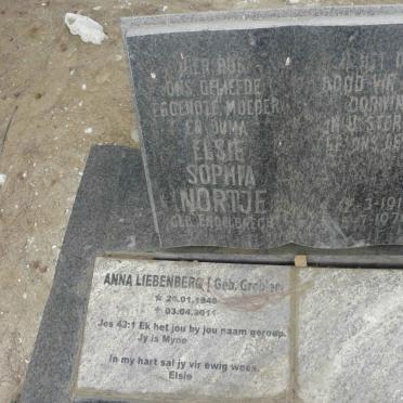 NORTJE Elsie Sophia 1918-1979 :: LIEBENBERG Anna nee GROBLER 1948-2011