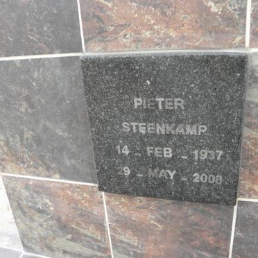 STEENKAMP Pieter 1937-2008