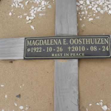 OOSTHUIZEN Magdalena E. 1922-2010