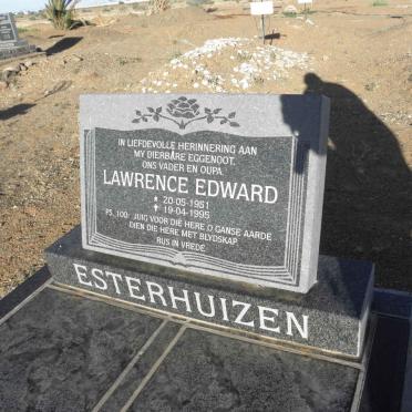ESTERHUIZEN Lawrence Edward 1951-1995