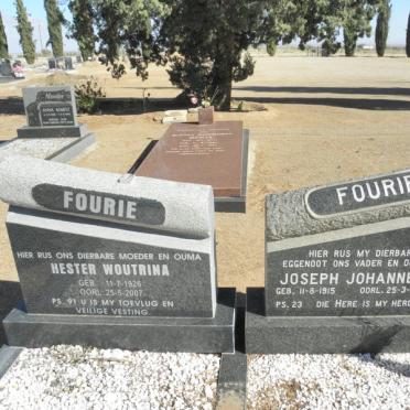 FOURIE Joseph Johannes 1915-1991 &amp; Hester Woutrina 1926-2007