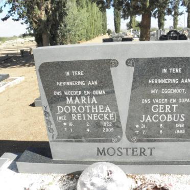 MOSTERT Gert Jacobus 1916-1985 &amp; Maria Dorothea REINECKE 1922-2009