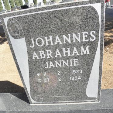 WYK Johannes Abraham, van 1923-1994 &amp; Gloudina Maria VON WIELLIGH 1924-2005