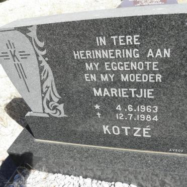 KOTZE Marietjie 1963-1984