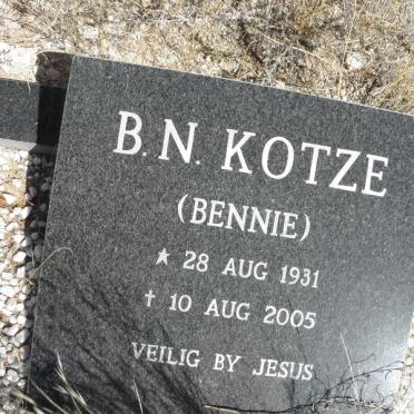KOTZE B.N. 1931-2005