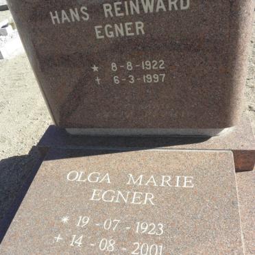 EGNER Hans Reinward 1922-1997 &amp; Olga Marie 1923-2001