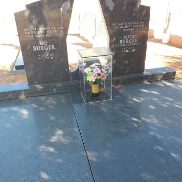 Namibia, OMAHEKE region, Leonardville, Amalia 632, Burger family cemetery