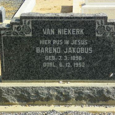N - Vanne :: Surnames - N