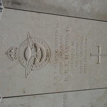 HARTOG R.R.E. served as HARWOOD R.R.E. -1944