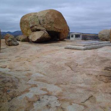 2. Overview on grave of Cecil John Rhodes
