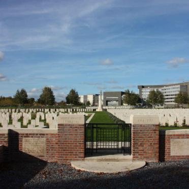 1. Overview of main entrance at White House cemetery